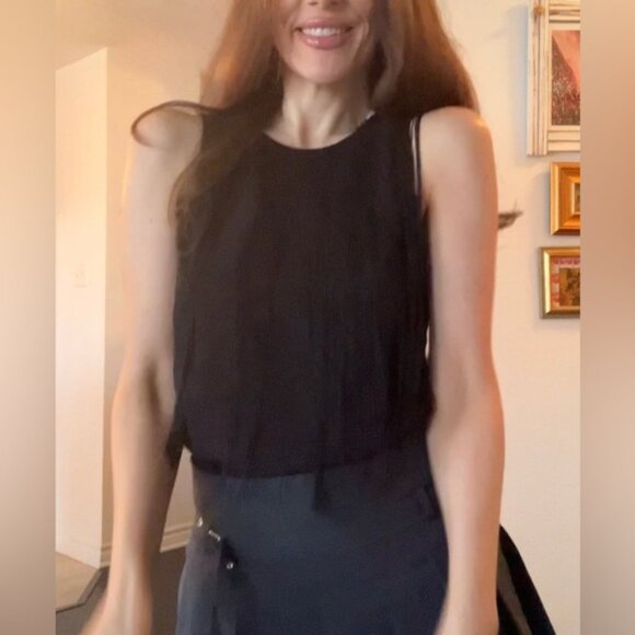 NWT fringe sleeveless black top - Picture 3 of 5